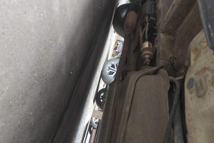 Used BYD S7 2015 2.0T Automatic Prestige Model Chassis Rear Left