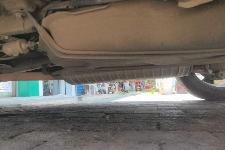 Used BYD S7 2015 2.0T Upgraded Automatic Luxury Version Chassis Rear Left
