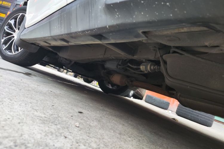 Used BYD S7 2015 2.0T Automatic Prestige Model Chassis Rear Left