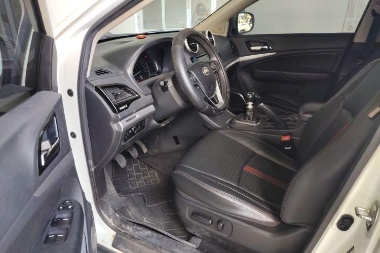 Used BYD S7 2015 1.5T Manual Luxury Model Driver Seat
