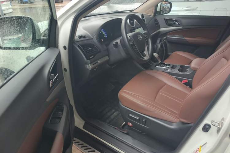 Used BYD S7 2015 2.0T Upgraded Automatic Luxury Version Driver Seat