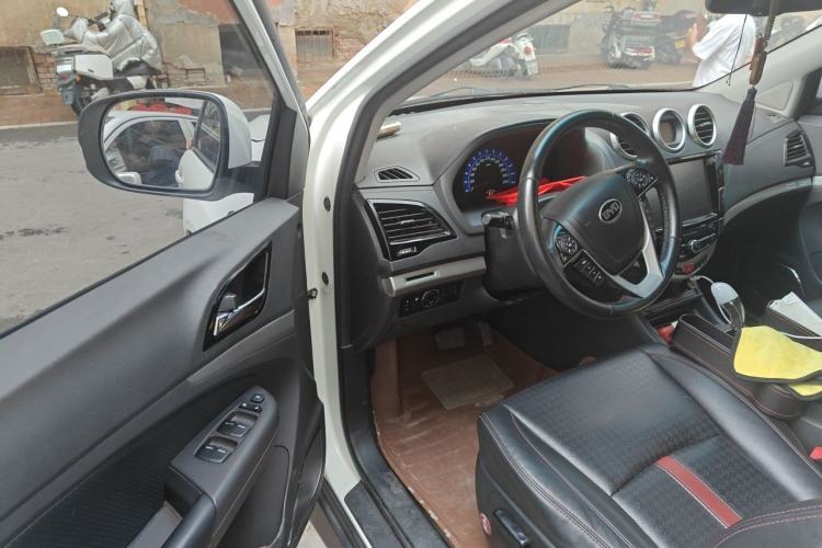 Used BYD S7 2015 2.0T Automatic Prestige Model Driver Seat