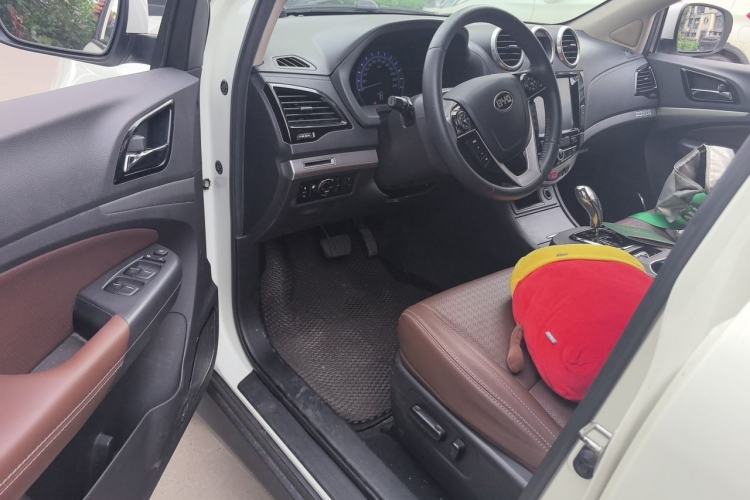 Used BYD S7 2015 2.0T Upgraded Automatic Luxury Version Driver Seat