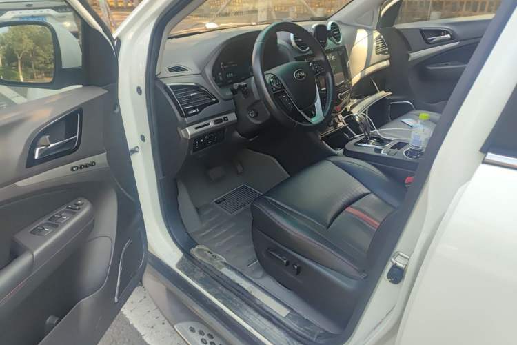 Used BYD S7 2015 2.0T Automatic Prestige Model Driver Seat