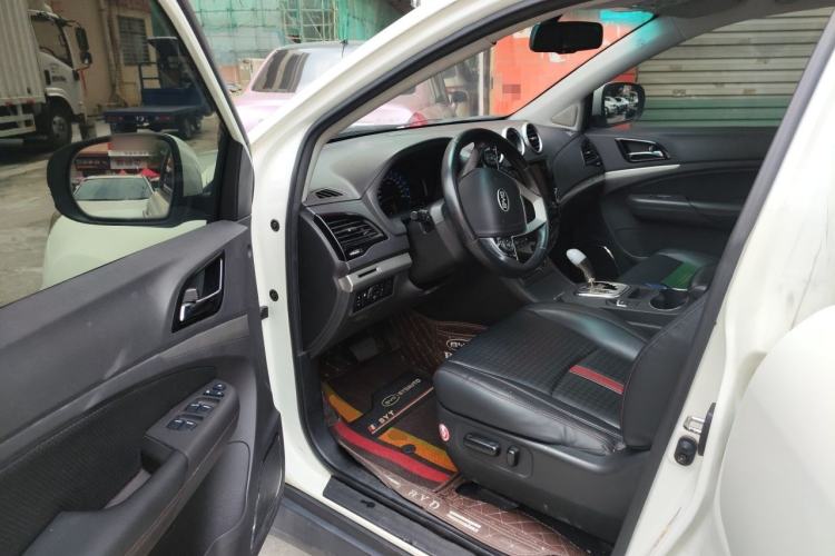Used BYD S7 2015 2.0T Automatic Prestige Model Driver Seat