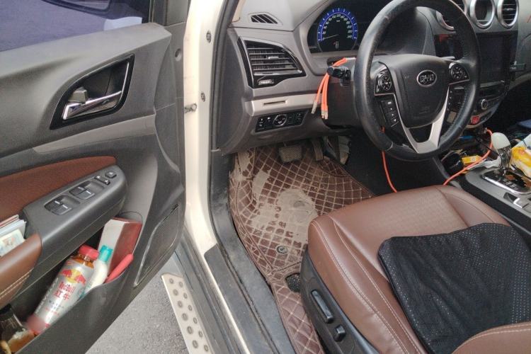 Used BYD S7 2015 2.0T Upgraded Automatic Luxury Version Driver Seat