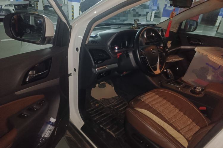 Used BYD S7 2015 2.0T Upgraded Automatic Luxury Version Driver Seat
