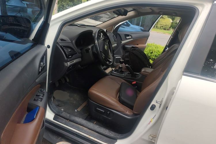 Used BYD S7 2015 1.5T Manual Luxury Model Driver Seat