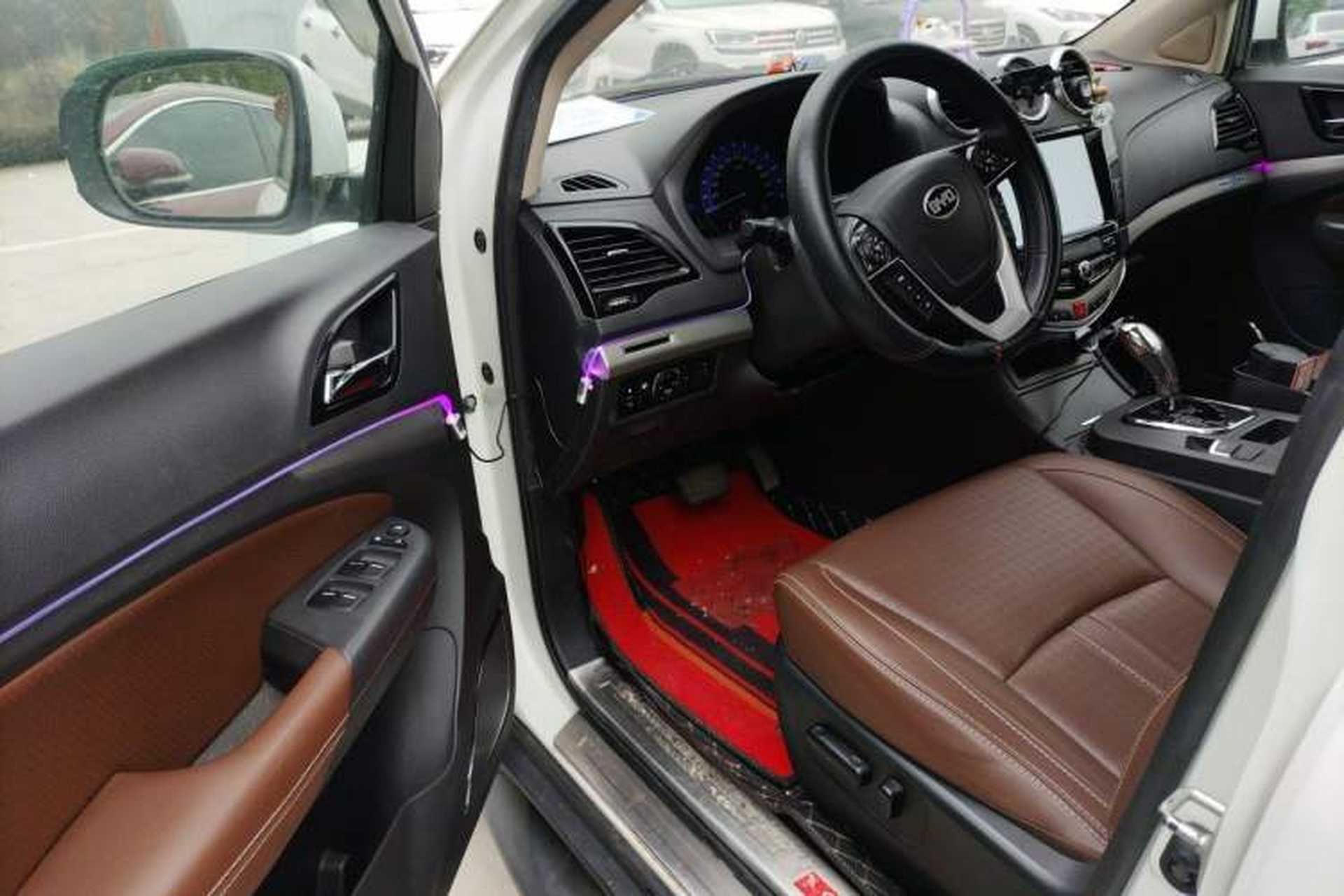 Used BYD S7 2015 2.0T Upgraded Automatic Luxury Version Driver Seat
