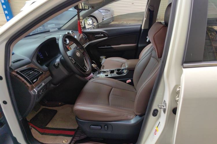 Used BYD S7 2015 2.0T Upgraded Automatic Luxury Version Driver Seat