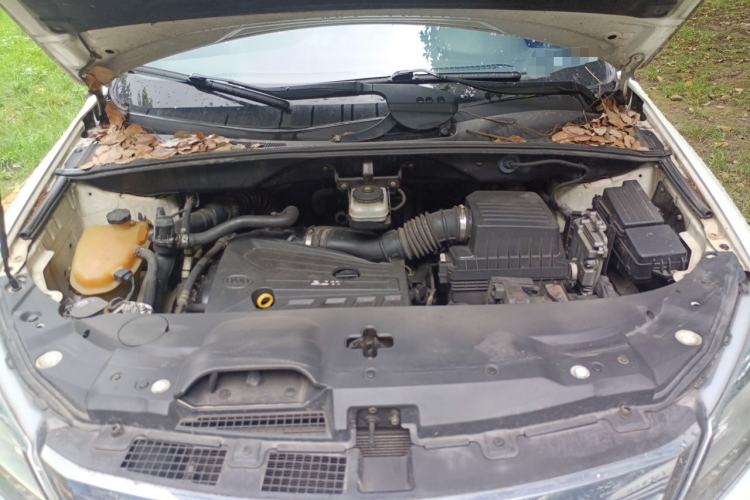 Used BYD S7 2015 2.0T Automatic Prestige Model Engine Bay