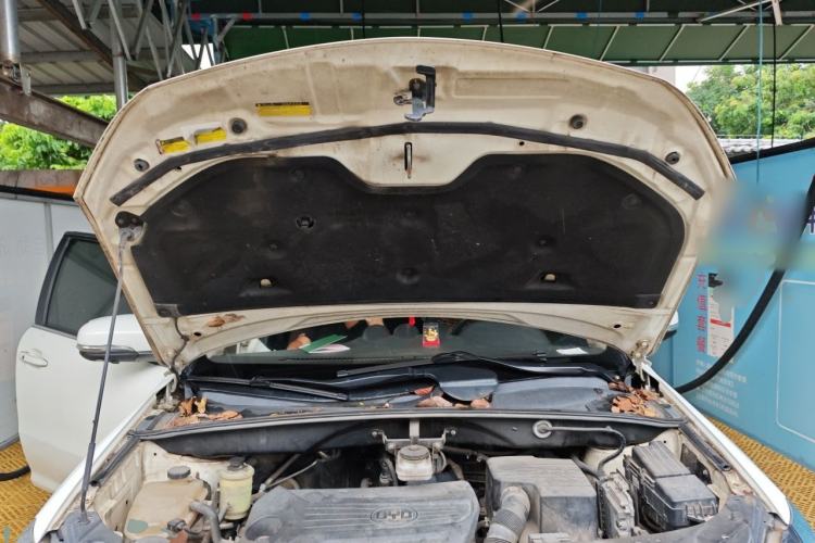 Used BYD S7 2015 1.5T Manual Luxury Model Engine Bay