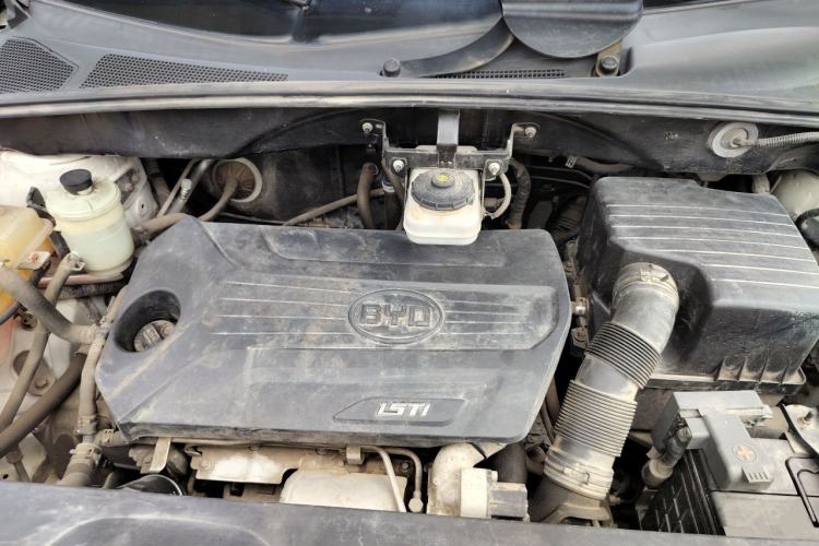 Used BYD S7 2015 1.5T Manual Luxury Model Engine Bay