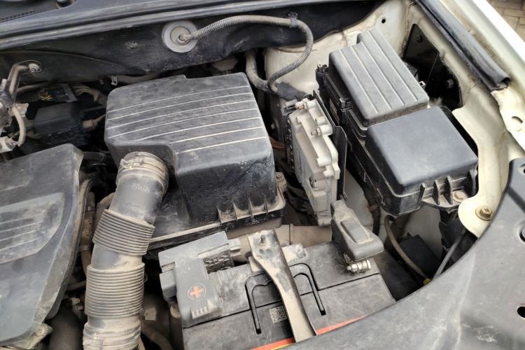 Used BYD S7 2015 1.5T Manual Luxury Model Engine Bay Left