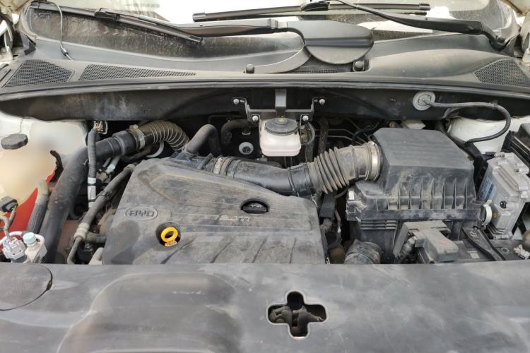 Used BYD S7 2015 2.0T Upgraded Automatic Luxury Version Engine Bay