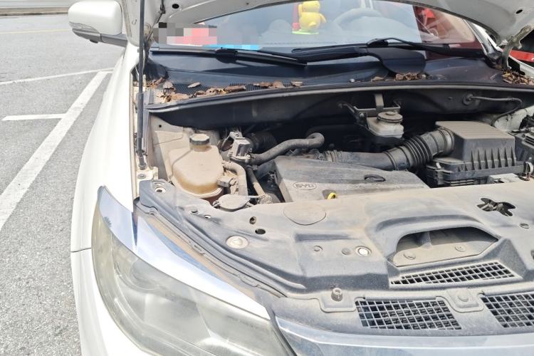 Used BYD S7 2015 2.0T Upgraded Automatic Luxury Version Engine Bay Right