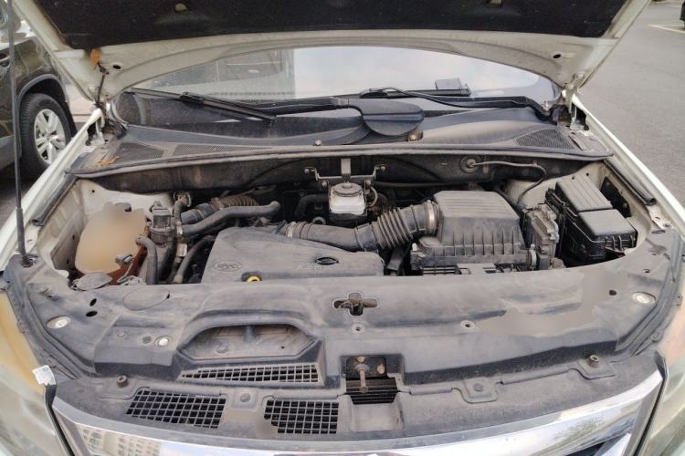 Used BYD S7 2015 2.0T Upgraded Automatic Luxury Version Engine Bay
