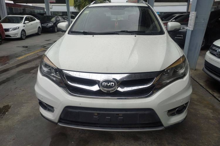 Used BYD S7 2015 2.0T Upgraded Automatic Luxury Version Exterior 1