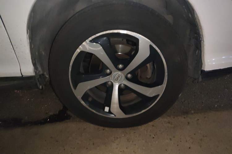 Used BYD S7 2015 2.0T Automatic Flagship Edition Exterior 1