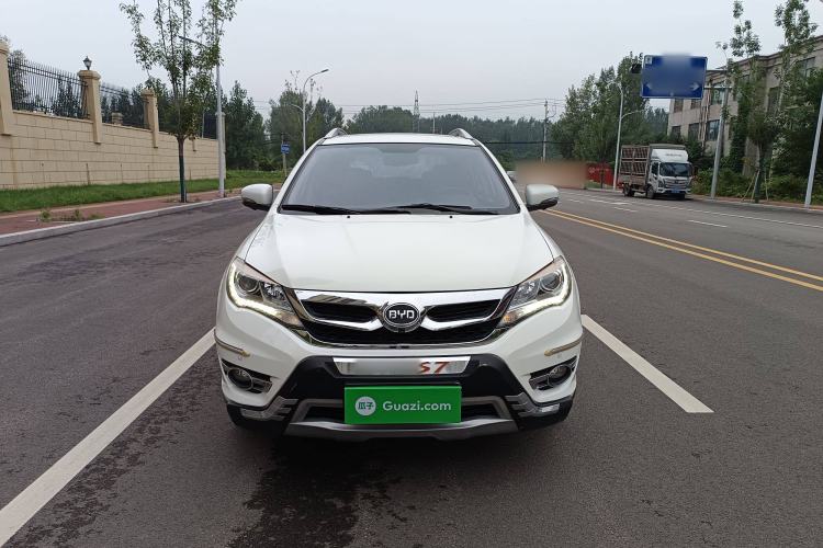 Used BYD S7 2015 2.0T Upgraded Automatic Luxury Version Exterior 1