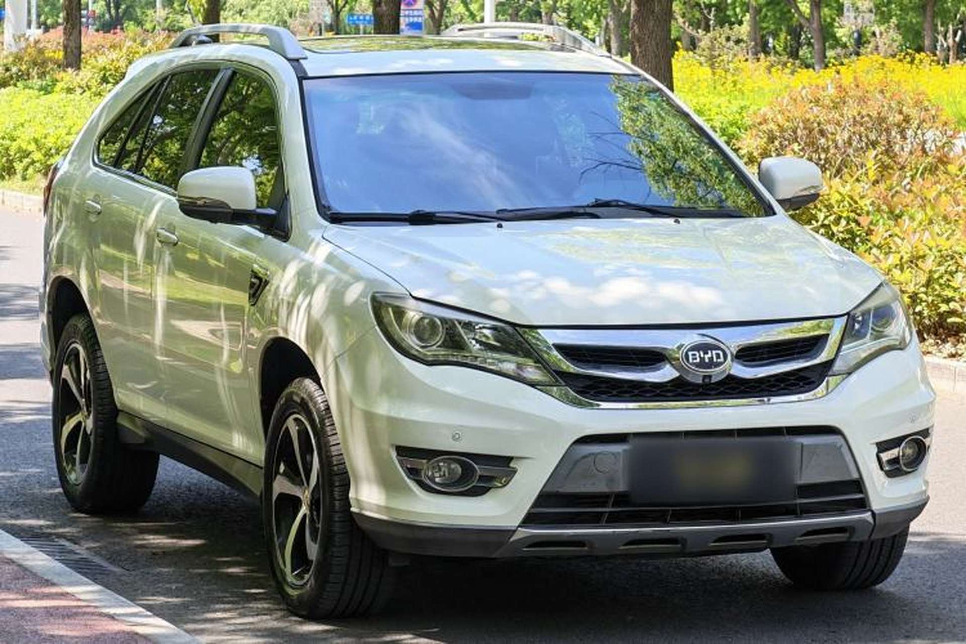 Used BYD S7 2015 2.0T Automatic Prestige Model Exterior 2