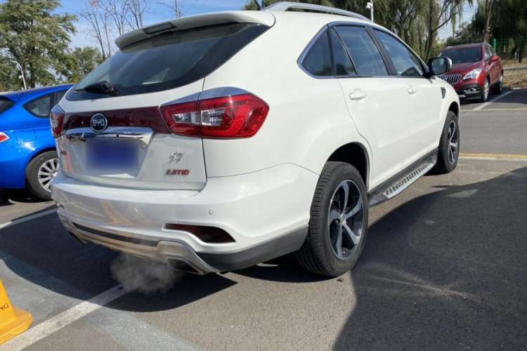 Used BYD S7 2015 2.0T Upgraded Automatic Flagship Version Exterior 5
