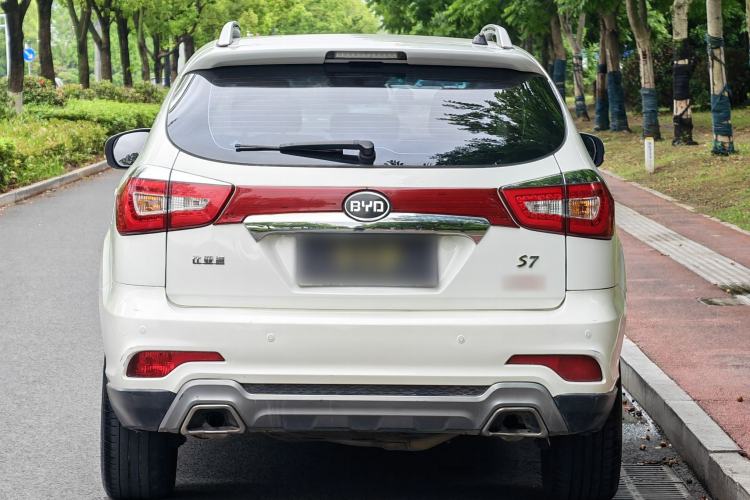 Used BYD S7 2015 2.0T Upgraded Automatic Flagship Version Exterior 5
