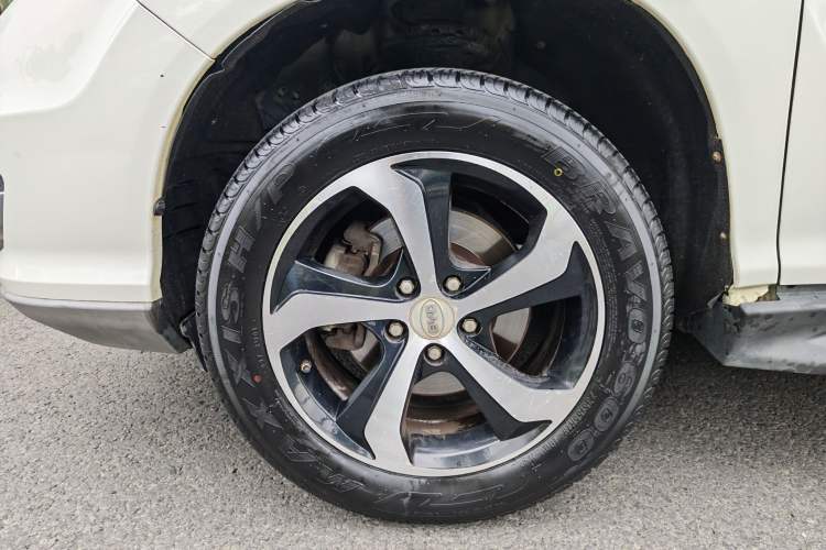 Used BYD S7 2015 2.0T Upgraded Automatic Flagship Version Exterior 6