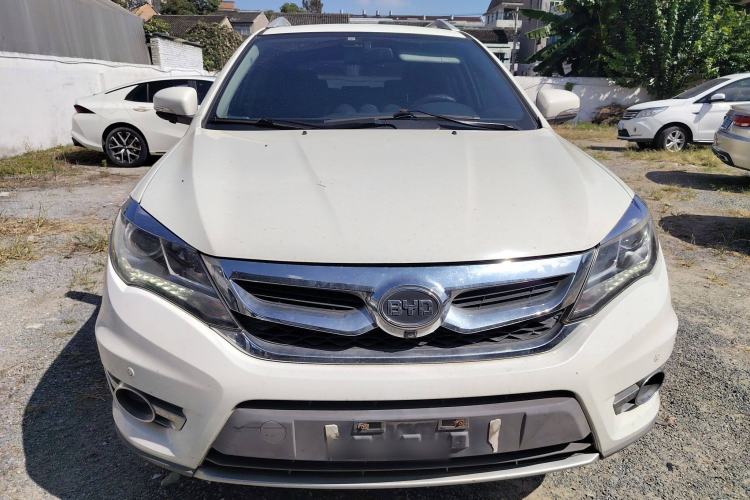 Used BYD S7 2015 1.5T Manual Luxury Model Front