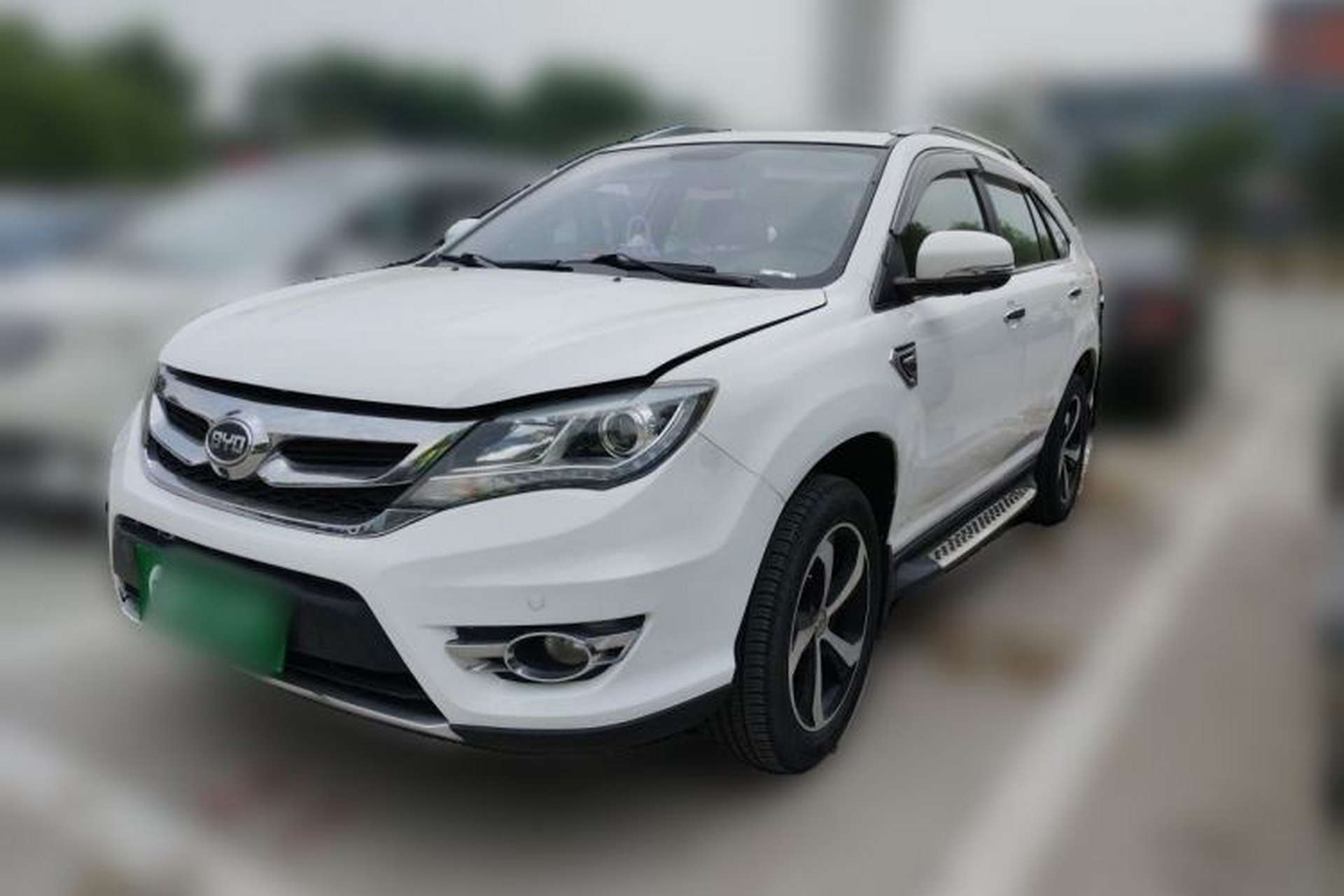 Used BYD S7 2015 2.0T Upgraded Automatic Luxury Version Front Left 45 Deg
