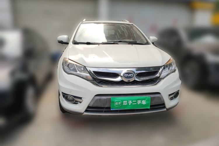 Used BYD S7 2015 2.0T Upgraded Automatic Luxury Version Front