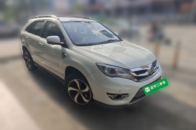 Used BYD S7 2015 2.0T Automatic Prestige Model Front Right 45 Deg