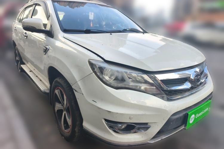 Used BYD S7 2015 2.0T Upgraded Automatic Flagship Version Front Right 45 Deg