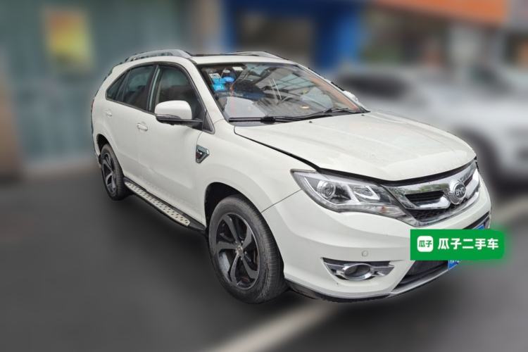 Used BYD S7 2015 2.0T Automatic Luxury Model Front Right 45 Deg