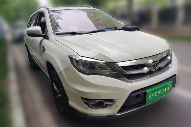 Used BYD S7 2015 1.5T Upgraded Manual Luxury Model Front Right 45 Deg