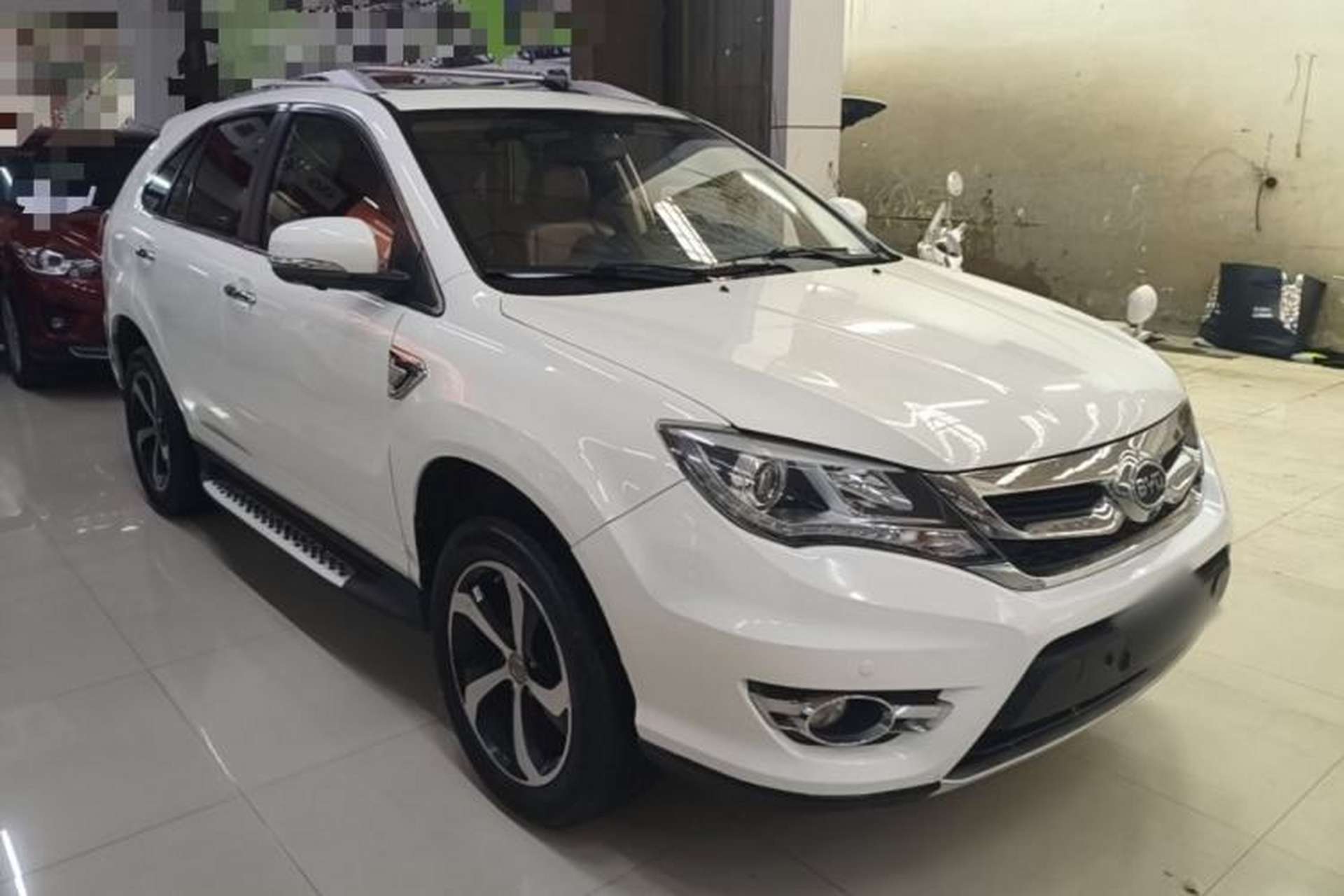 Used BYD S7 2015 2.0T Upgraded Automatic Luxury Version Front Right 45 Deg