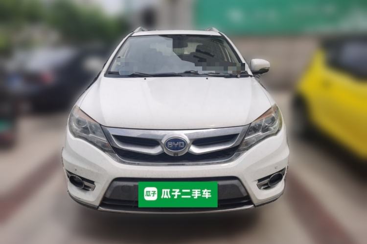 Used BYD S7 2015 2.0T Upgraded Automatic Luxury Version Front