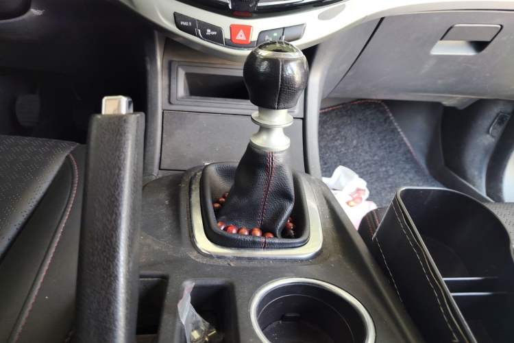 Used BYD S7 2015 1.5T Manual Luxury Model Gear Lever