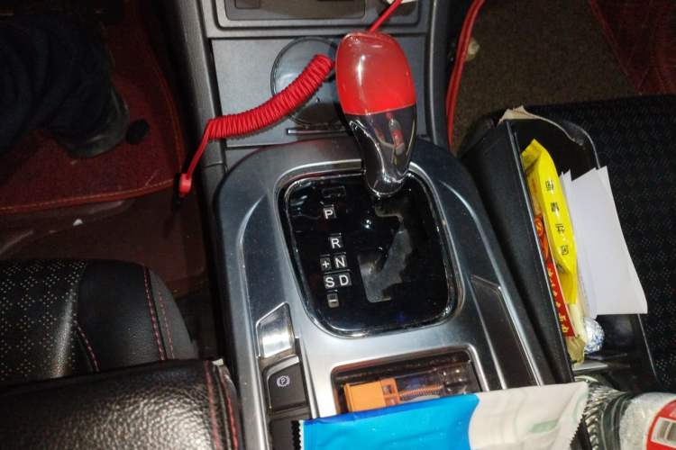 Used BYD S7 2015 2.0T Automatic Flagship Edition Gear Lever