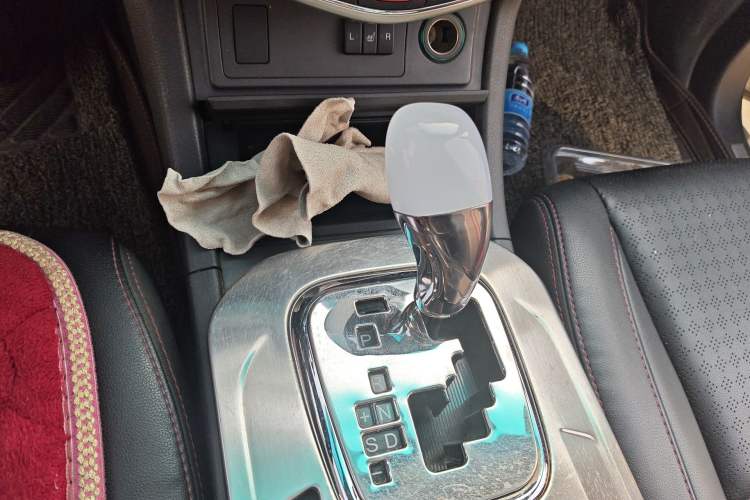 Used BYD S7 2015 2.0T Automatic Flagship Edition Gear Lever