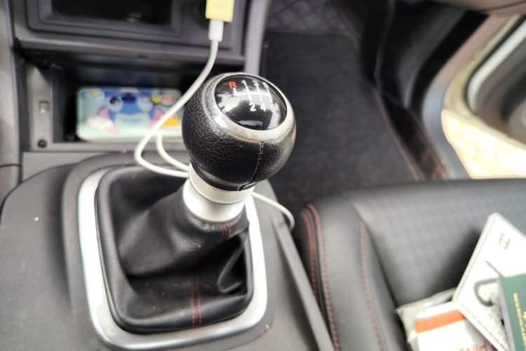 Used BYD S7 2015 1.5T Manual Luxury Model Gear Lever