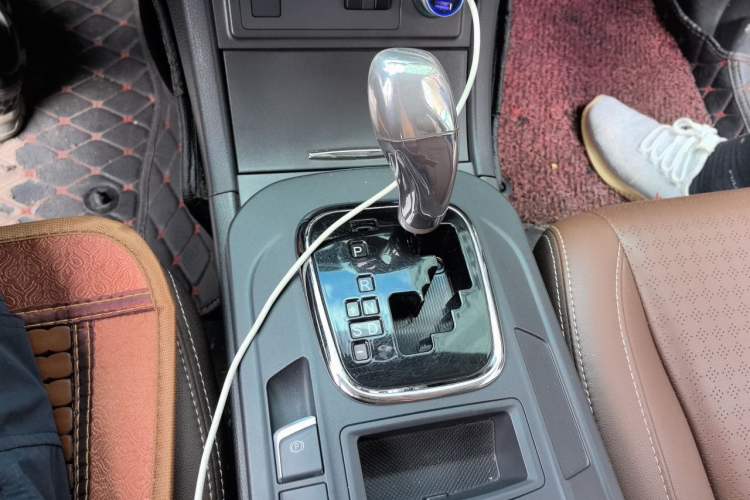 Used BYD S7 2015 2.0T Upgraded Automatic Flagship Version Gear Lever