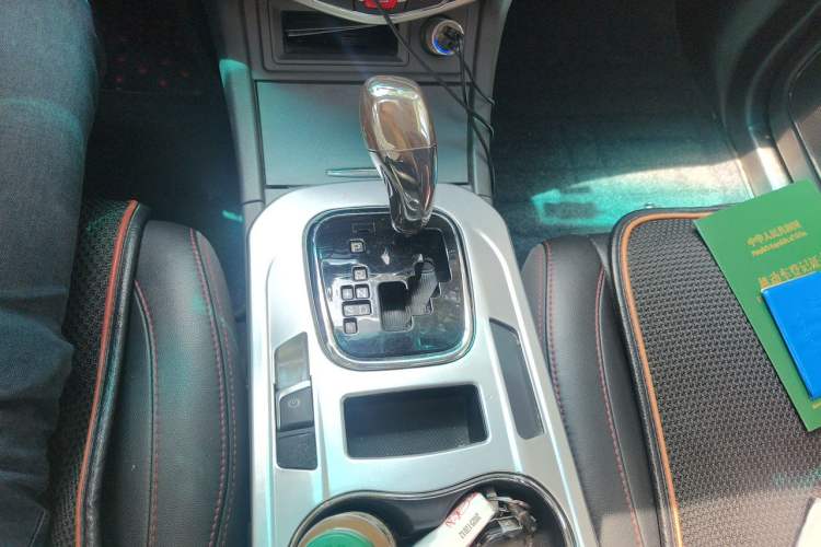 Used BYD S7 2015 2.0T Automatic Prestige Model Gear Lever