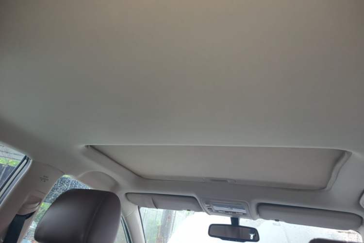 Used BYD S7 2015 2.0T Upgraded Automatic Luxury Version Headliner