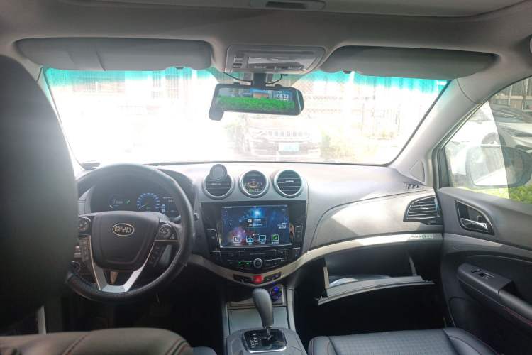 Used BYD S7 2015 2.0T Automatic Flagship Edition Headliner