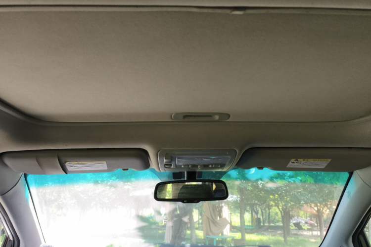 Used BYD S7 2015 2.0T Automatic Prestige Model Headliner