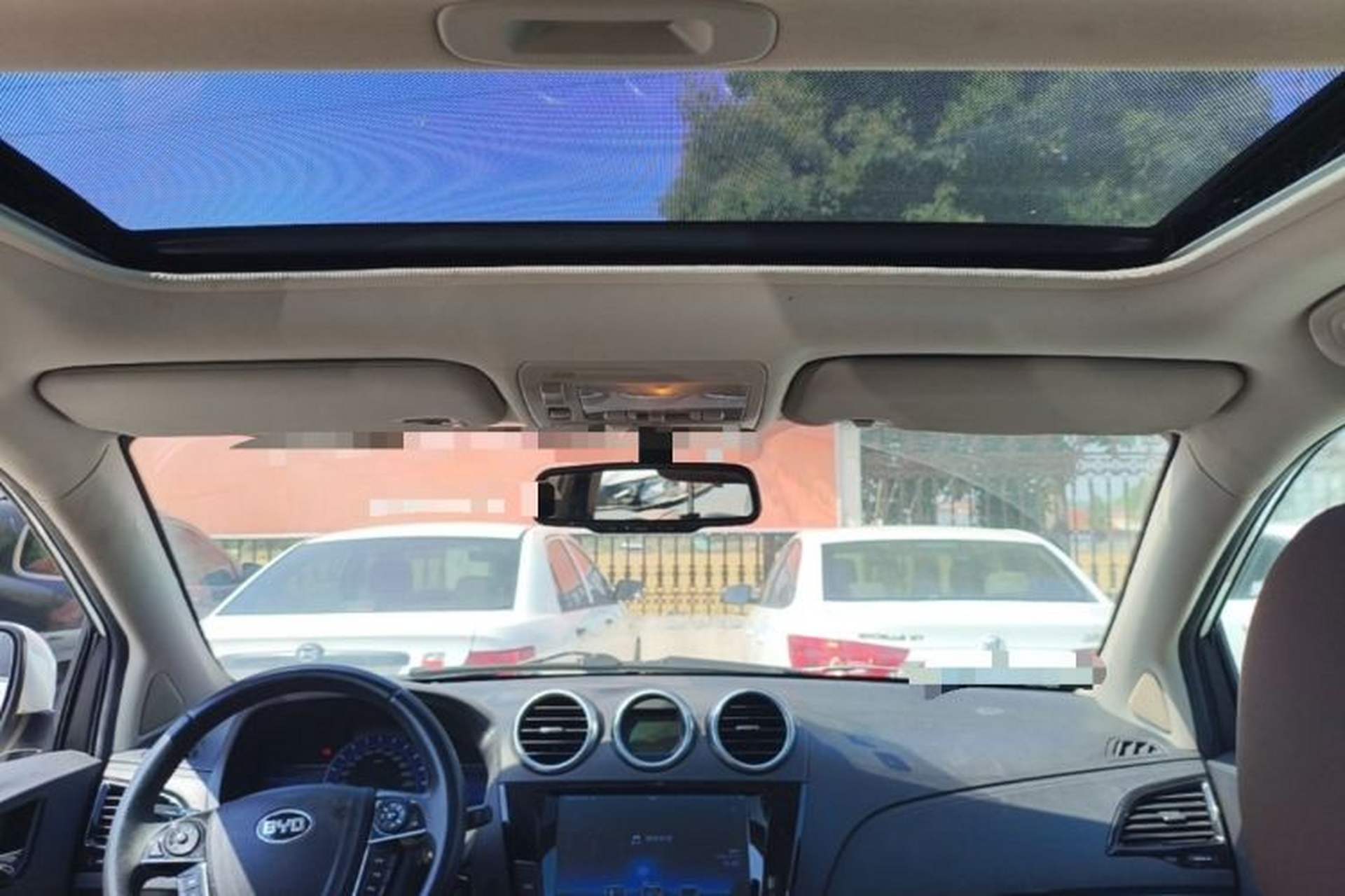 Used BYD S7 2015 2.0T Upgraded Automatic Luxury Version Headliner