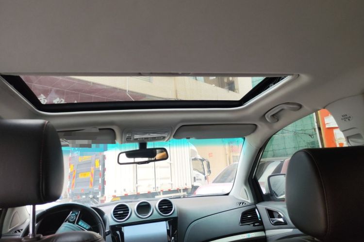 Used BYD S7 2015 2.0T Automatic Prestige Model Headliner