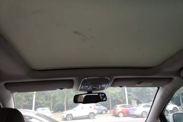 Used BYD S7 2015 2.0T Upgraded Automatic Luxury Version Headliner