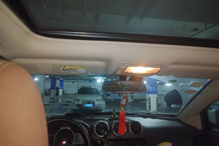 Used BYD S7 2015 2.0T Upgraded Automatic Luxury Version Headliner